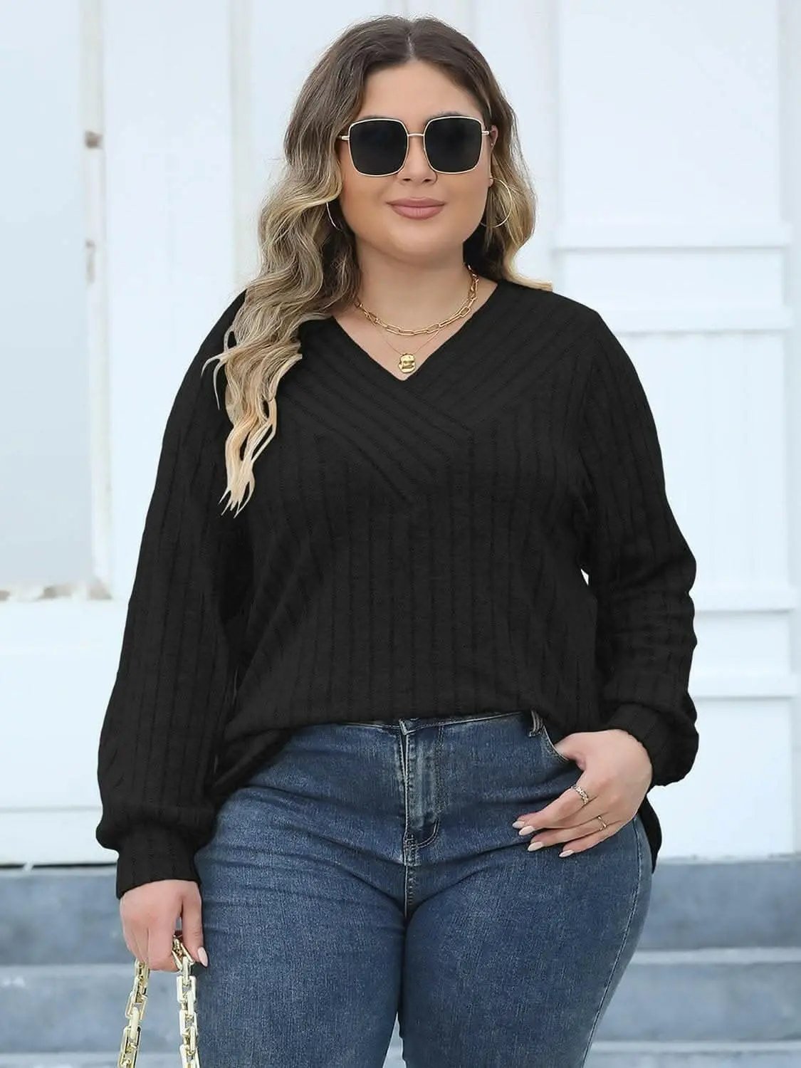 Cozy ribbed v-neck top for curves - Love Salve